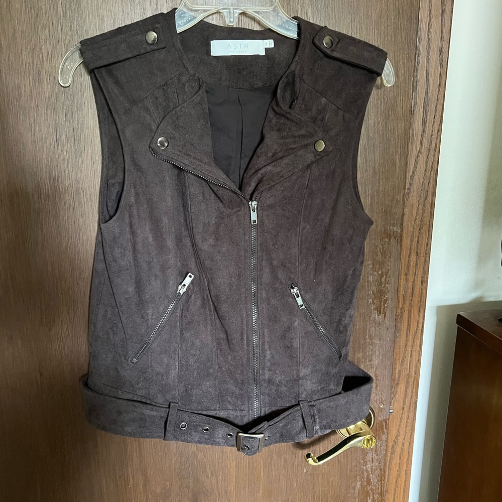 Astr Women's Dark Brown Suede Vest
